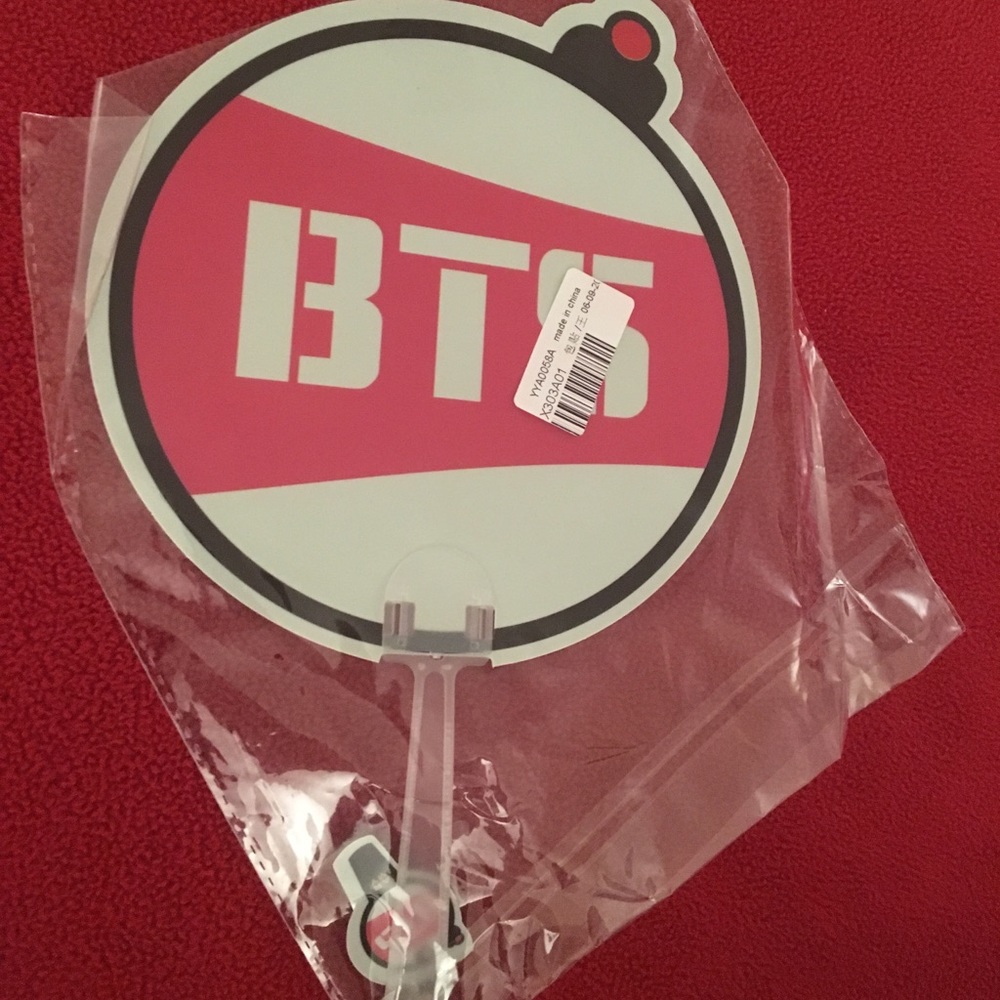 NWT bts army bomb picket/fan